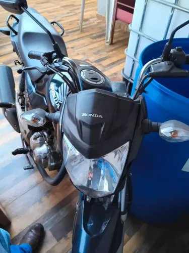 Vendo Titan 160 start 2021/2022