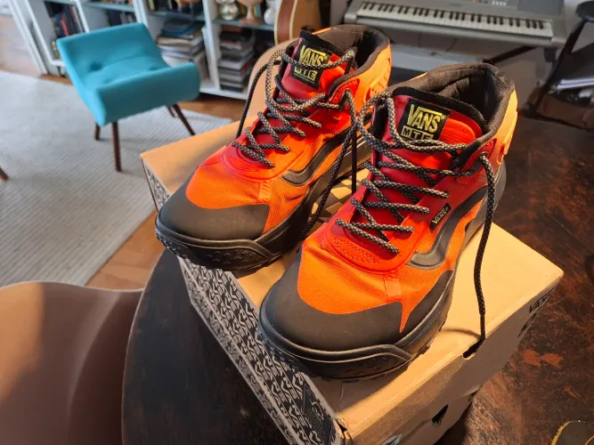 Vans Mte Crosspath Mid