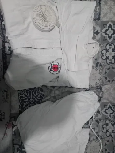 Kimono de karatê Faixa branca Tamanho GG