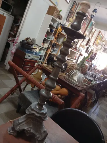 Toucheiro em Estanho Abajur com instalação.eletriica.