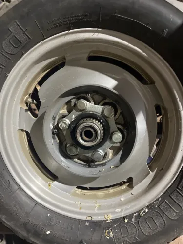Roda traseira Yamaha V Max 1200
