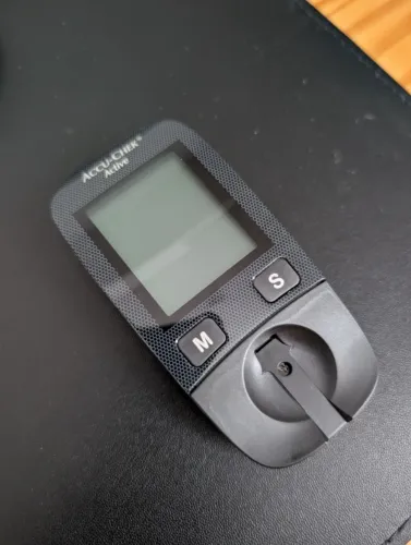 Aparelho de medição de glicemia Accu-Chek Active