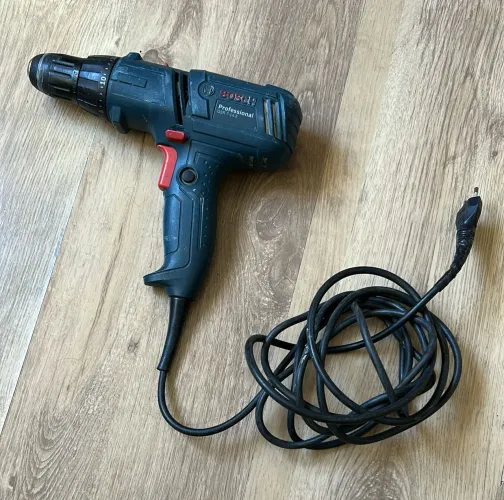 FURADEIRA E PARAFUSADEIRA PROFISSIONAL BOSCH GSR  7-14 E COM FIO 