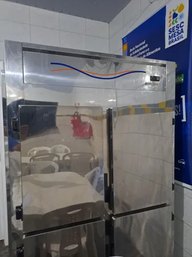 REFRIGERADORES INDUSTEIAIS 04 PORTAS GELOPAR