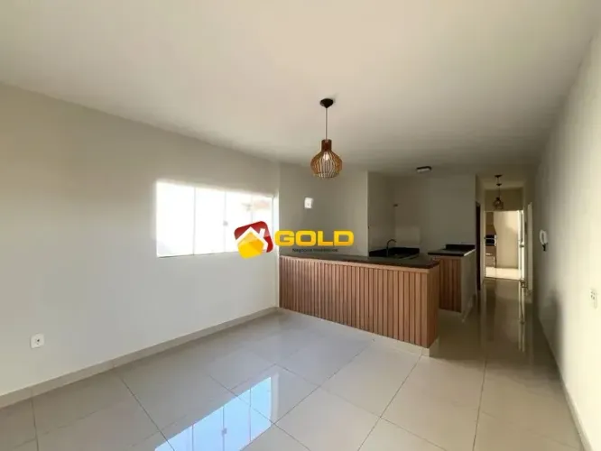 Casa para Locação em Uberlândia, Osvaldo Rezende, 3 dormitórios, 1 suíte, 2 banheiros, 2 v