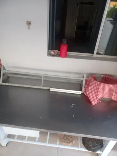 Vendo mesa em inox 