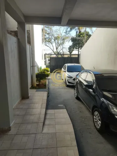 Sobrado à Venda no Bairro Bandeira Branca II ? Jacareí/SP Excelente oportunidade para quem