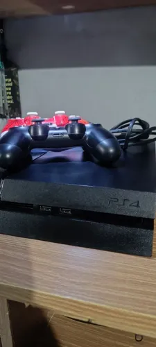 PS4 1TB + 2 Controles | Higienizado e com Pasta Térmica Nova