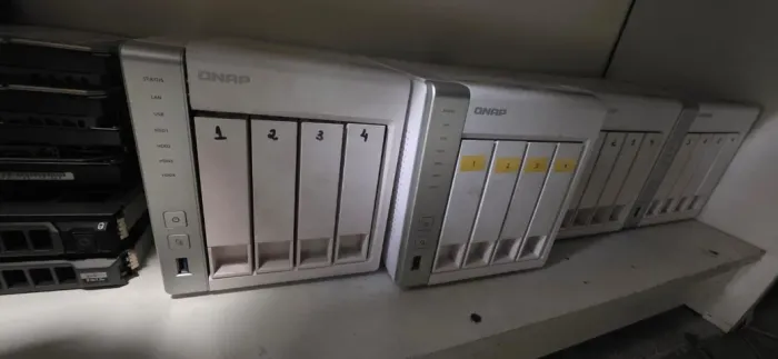 NAS QNAP 4 baias