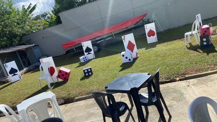 Cartas de isopor para festa valor por unidade