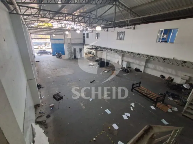 Galpão Comercial Locação com 430m², e mezanino com150m², 5 salas e 4 banheiros.