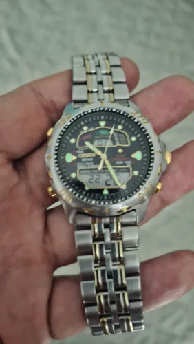 Vendo Relógio citizen pro Master serie ouro C212 muito novo pra pessoas existentes 
