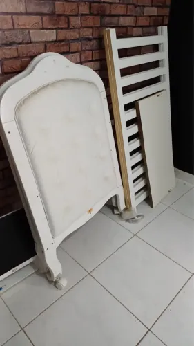 Berço semi novo