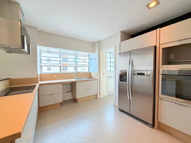 Apartamento com 2 dormitórios para alugar, 171 m² por R$ 9.783,58/mês - Centro - Florianóp