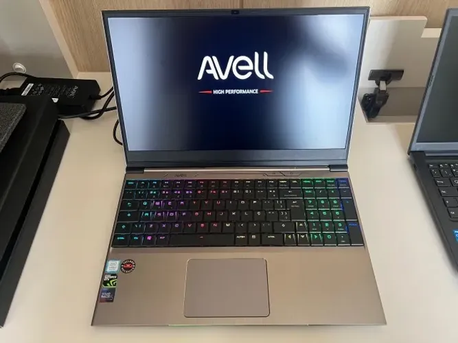 Notebook Avell I7 24Gb Ram 1660TI