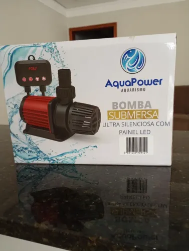Bomba submersa 6000 litros hora, com painel led