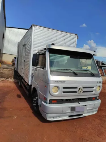 Vw delivery 8150 bau 2010