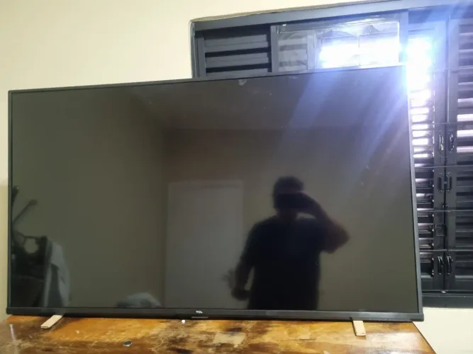Smart TV TCL 50" Polegadas - Perfeito Estado e Funcionando