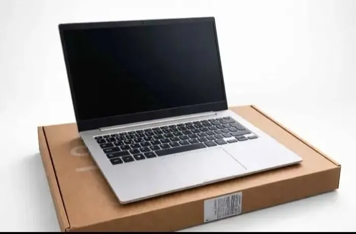 Notebook Samsung Galaxy Book Go 14 Full HD - Windows 11 - Novo