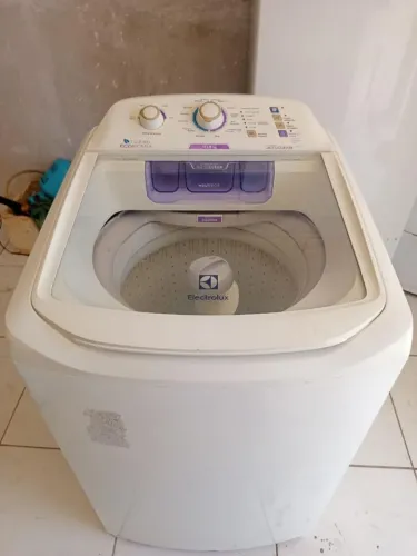 Vendo máquina de lavar 10,5kg Electrolux