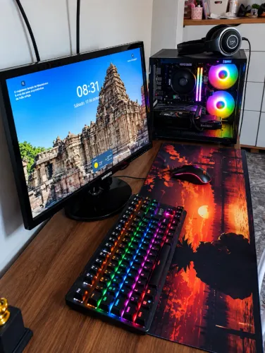 PC GAMER COMPLETO, APENAS 10 MESES DE USO!