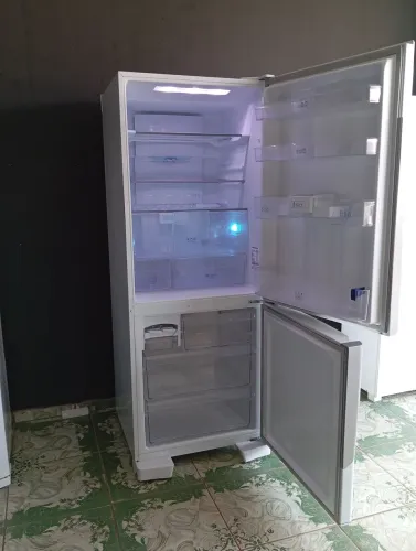 Geladeira Frost Free ?