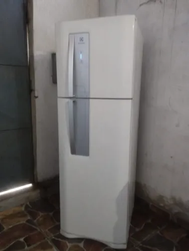 Geladeira Frost Free duplex Eletrolux