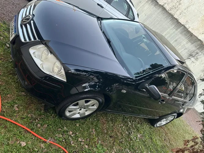 Volkswagen Bora 2.0/ 2.0 Flex 8V Aut. 2009