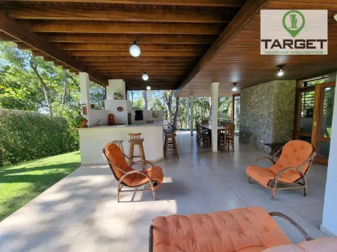 Casa com 3 dormitórios à venda, 230 m² por R$ 2.200.000 - Veleiros de Ibiúna/SP