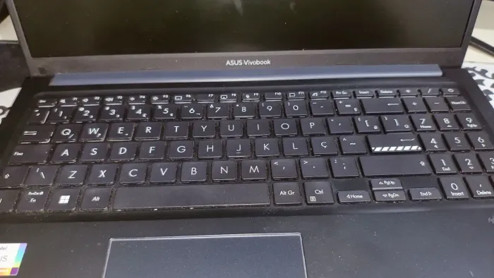 Asus vivobook 15