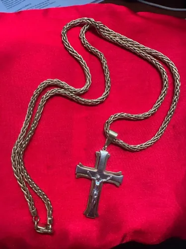 Cordão Masculino Trançado Banhado a Ouro 18K + Pingente Jesus