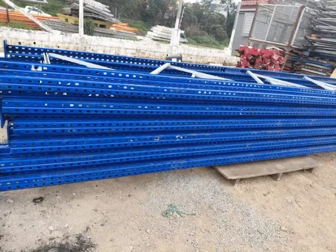 Porta Paletes Usados - Montantes e Longarinas em ótimo estado. Melhor Preço.