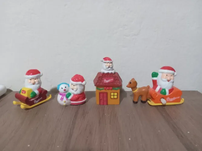 Brindes enfeites papai noel bauducco