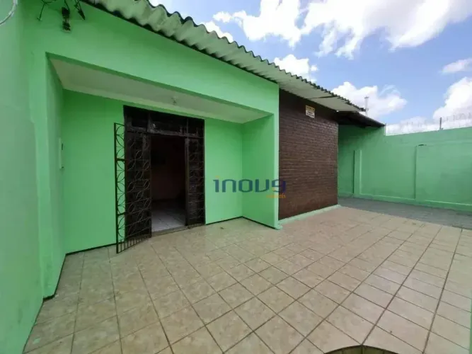 Casa com 3 dormitórios à venda, 137 m² por R$ 380.000,00 - Prefeito José Walter - Fortalez
