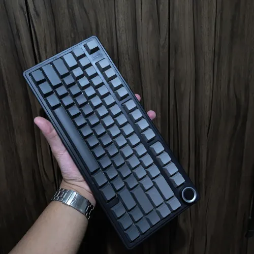 Aula F75 Gradient Black