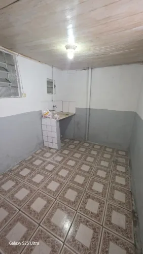 Casa Térrea para Locação em São Paulo, Sapopemba, 1 dormitório, 1 banheiro