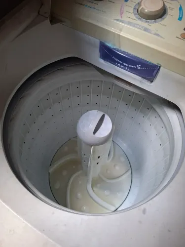 Máquina de lavar com defeito