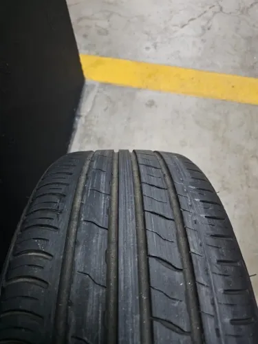 Pneu 215/35R18 Royal Black