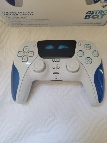Dualsense AstroBot - PS5