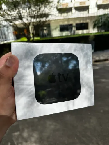 Apple TV 4K 32GB Lacrada.