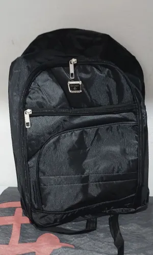 Mochila grande Preta Resistente água nova