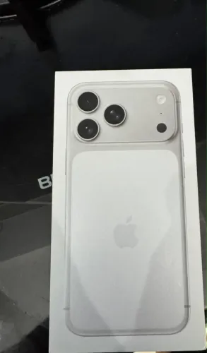 iPhone 17 pro max