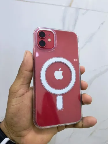 iPhone 11 com 128GB RED
