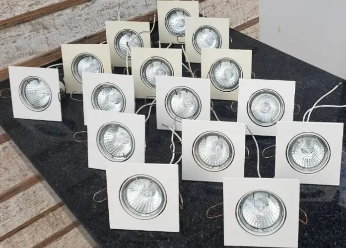 Lote 15 Spots (lâmpada dicroica)