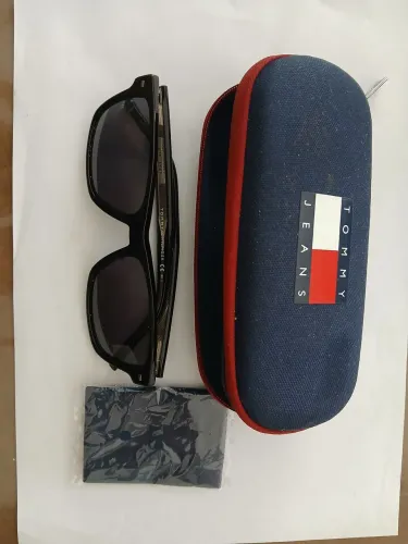 Vendo Óculos masculino Tommy Hilfiger novo