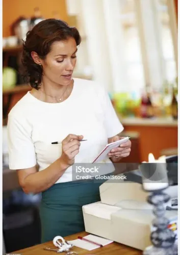 AUCILIAR COMPRAS/ADMINISTRATIVO