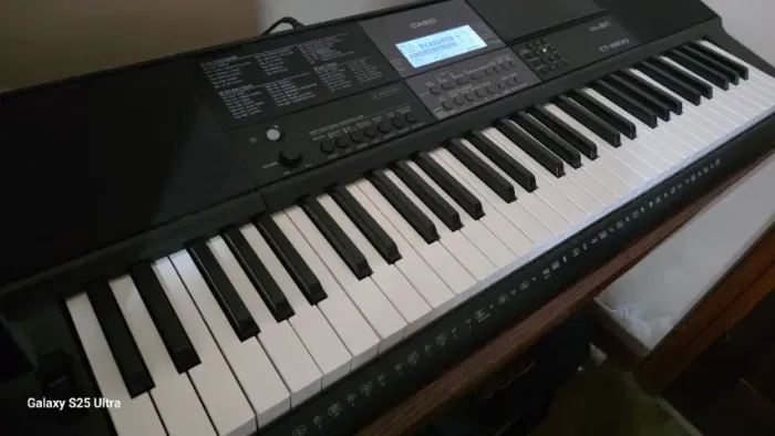 Teclado Casio CT X800 Impecável com acessórios