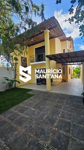 Casa Duplex Espaçosa em Alameda Fechada - Vilas do Atlântico