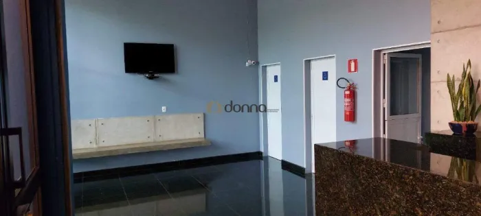 Sala Comercial/Residencial para Alugar em Uberaba (Santa Maria) | 180,89 m² + Ar-condicion