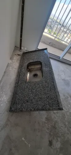 Bancada de Granito e Cuba em Inox
